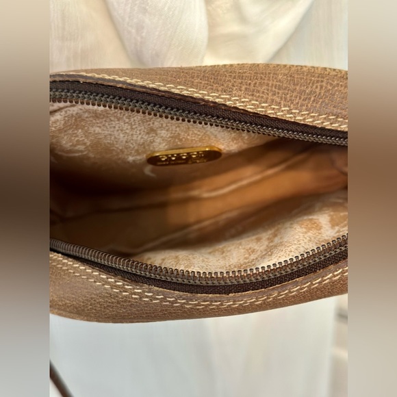 Gucci Plus Monogram Crossbody - Picture 8 of 13